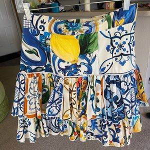 Sold Dolce & Gabbana majolica skirt size it 42